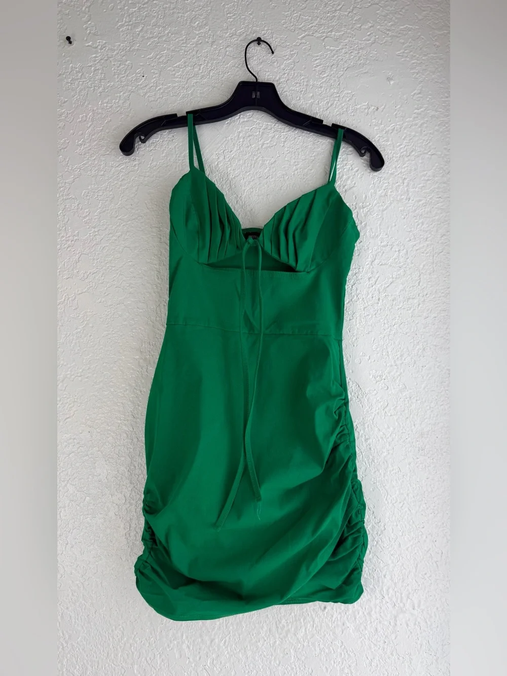 PrettyLittleThing Green Ruched Cut-Out Mini Dress Like New - US 2